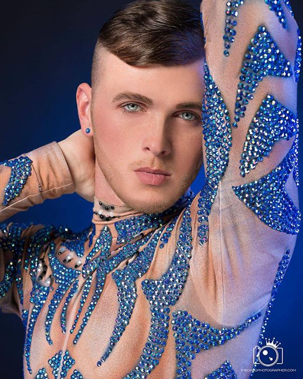 06-mrga2018_judas_elliot_by_thedragphotographer_sequins