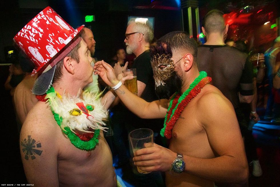 061-nye-cuff-matt-baume-2017