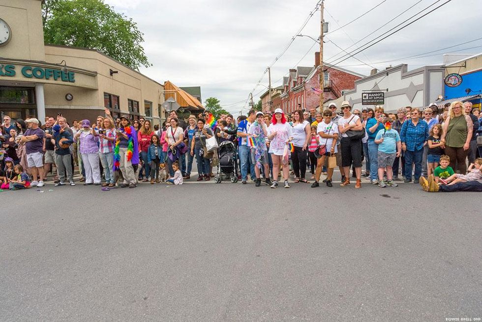 063-hudson_valley-pride-june-2018