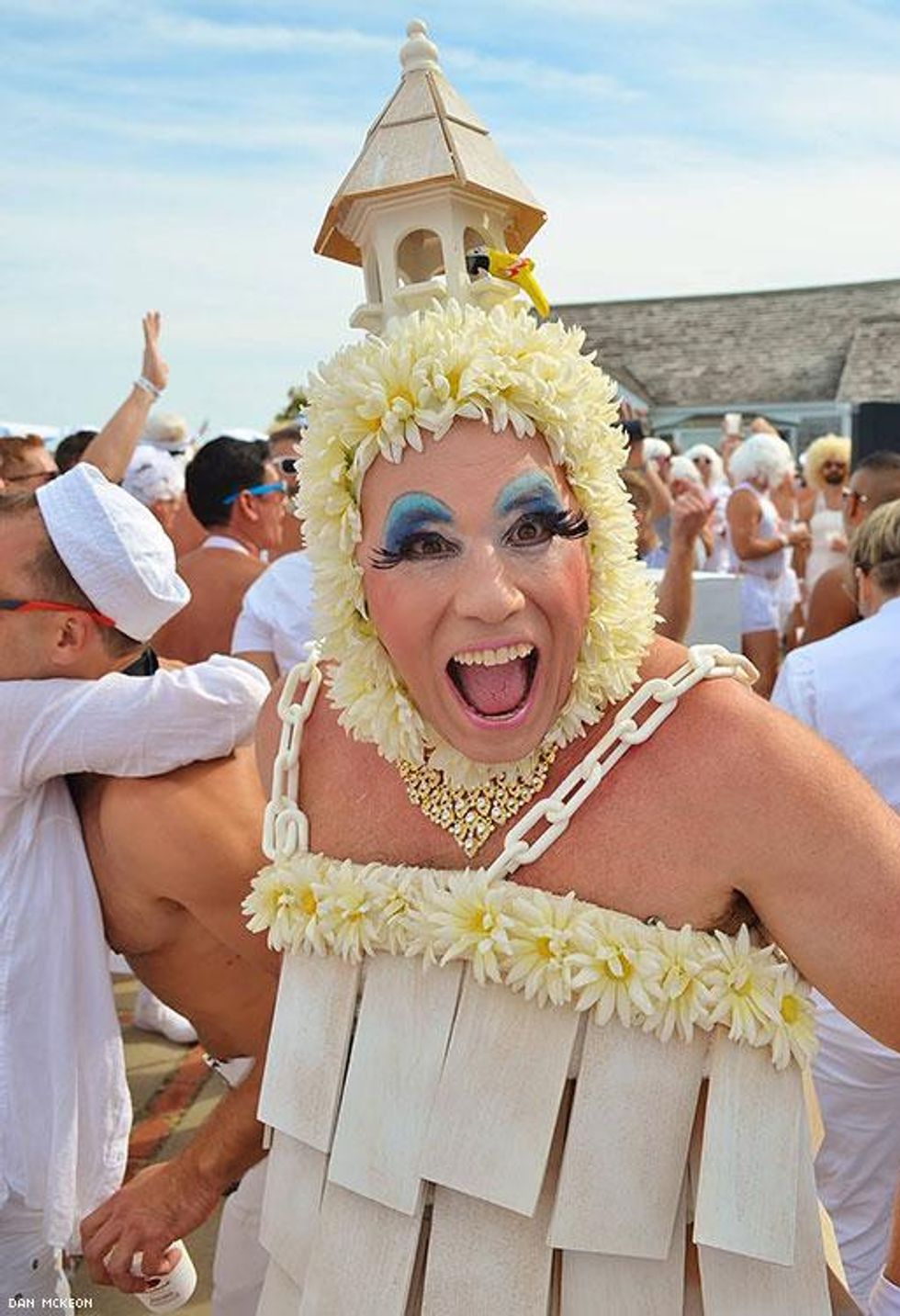 063-ptown-white-party-2017-dan-mckeon