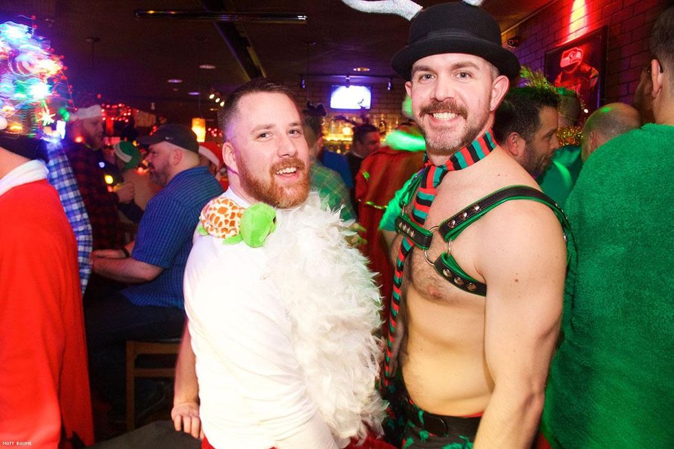 065-santa-bar-crawl-matt-baume-2017