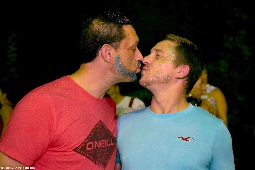 068-dc-pride-glitter-tmd-2018