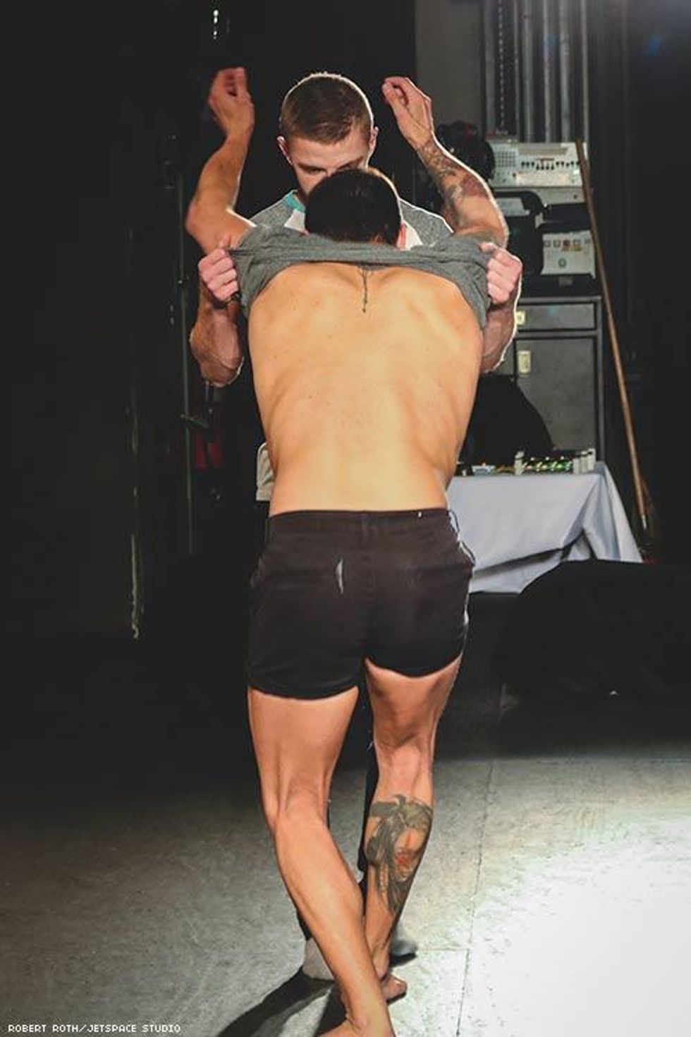 40 Photos Show the Drama of Competitive Men’s Pole Dancing