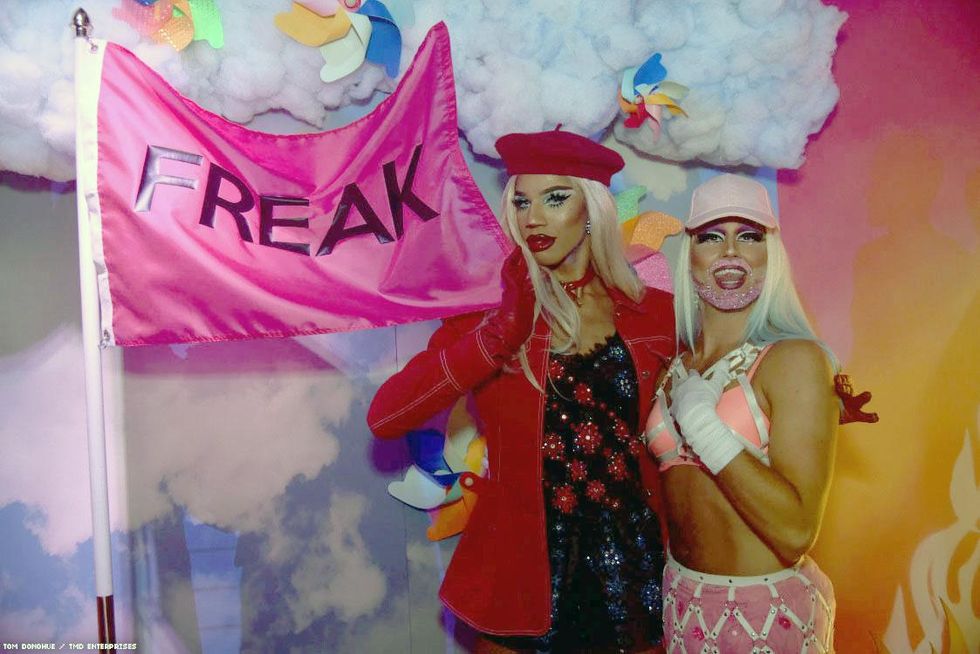 071-dc-pride-glitter-tmd-2018