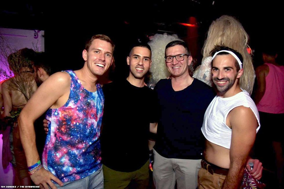 075-dc-pride-glitter-tmd-2018