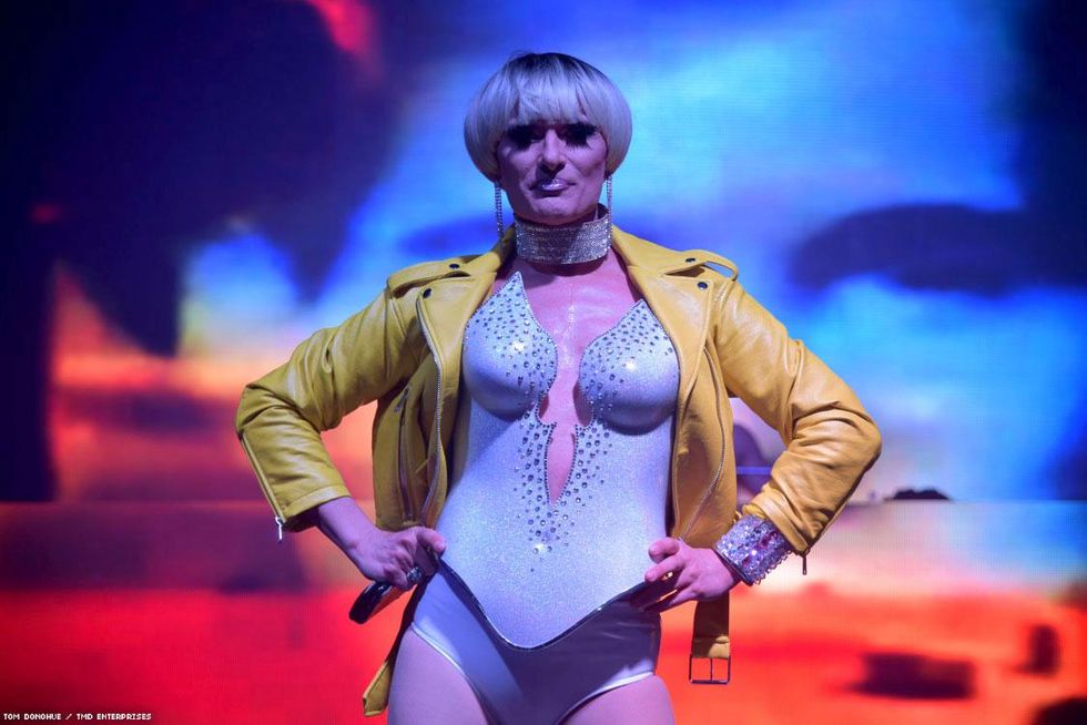 076-dc-pride-glitter-tmd-2018