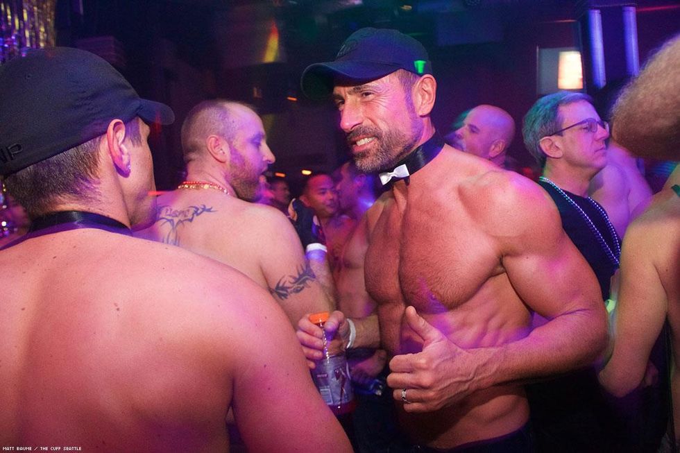 076-nye-cuff-matt-baume-2017