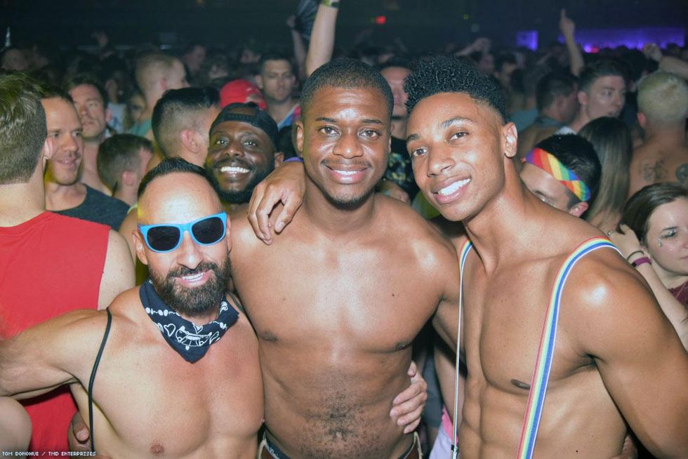 079-dc-pride-glitter-tmd-2018