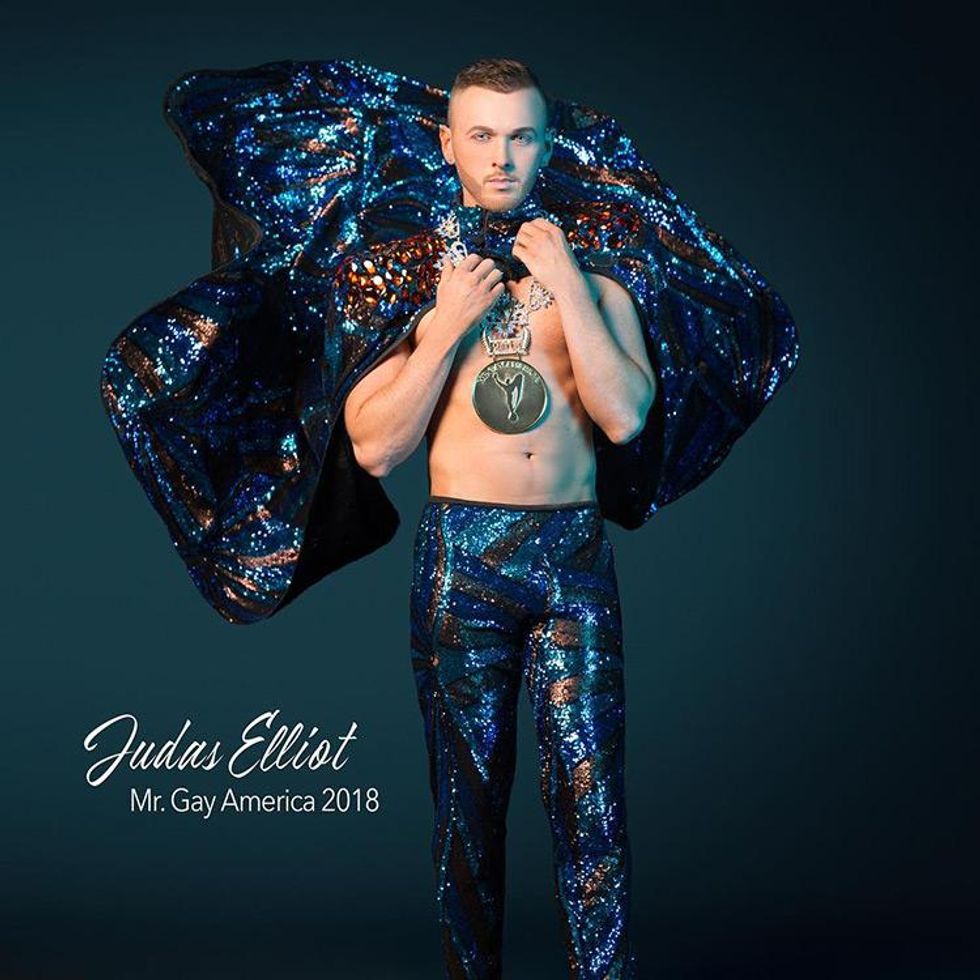 08-mrga2018_judas_elliot_by_thedragphotographer_medal_blue