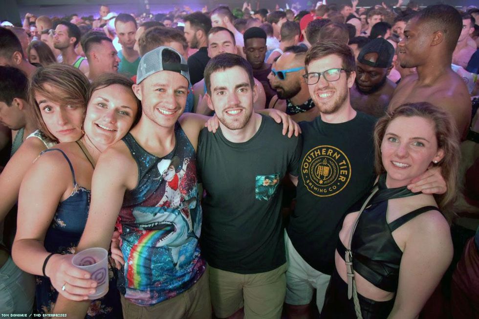 080-dc-pride-glitter-tmd-2018