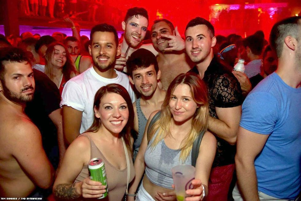 082-dc-pride-glitter-tmd-2018