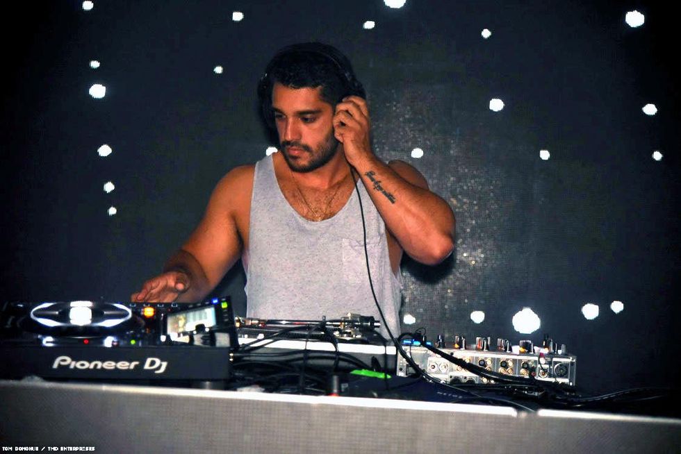 087-dc-pride-glitter-tmd-2018