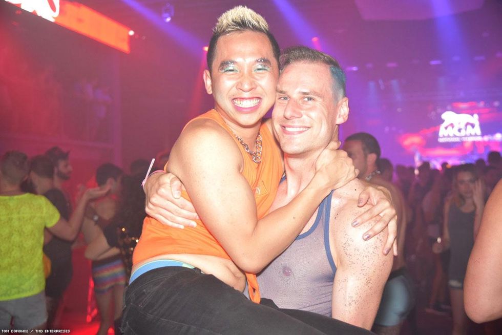 088-dc-pride-glitter-tmd-2018