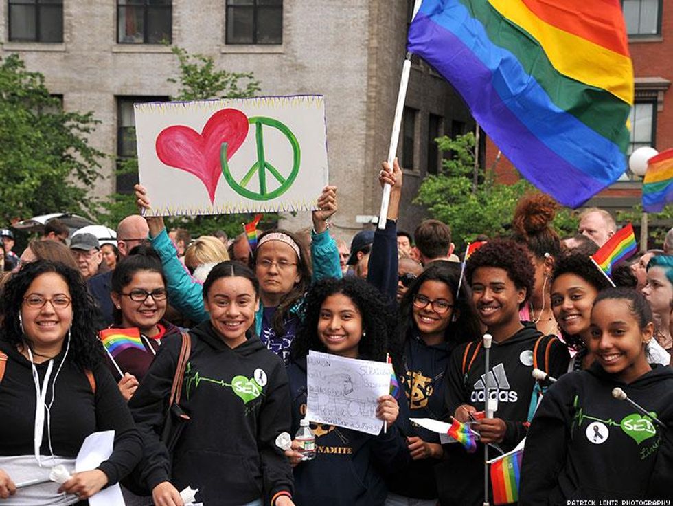09-boston-memorial-photos-by-patrick-lentz