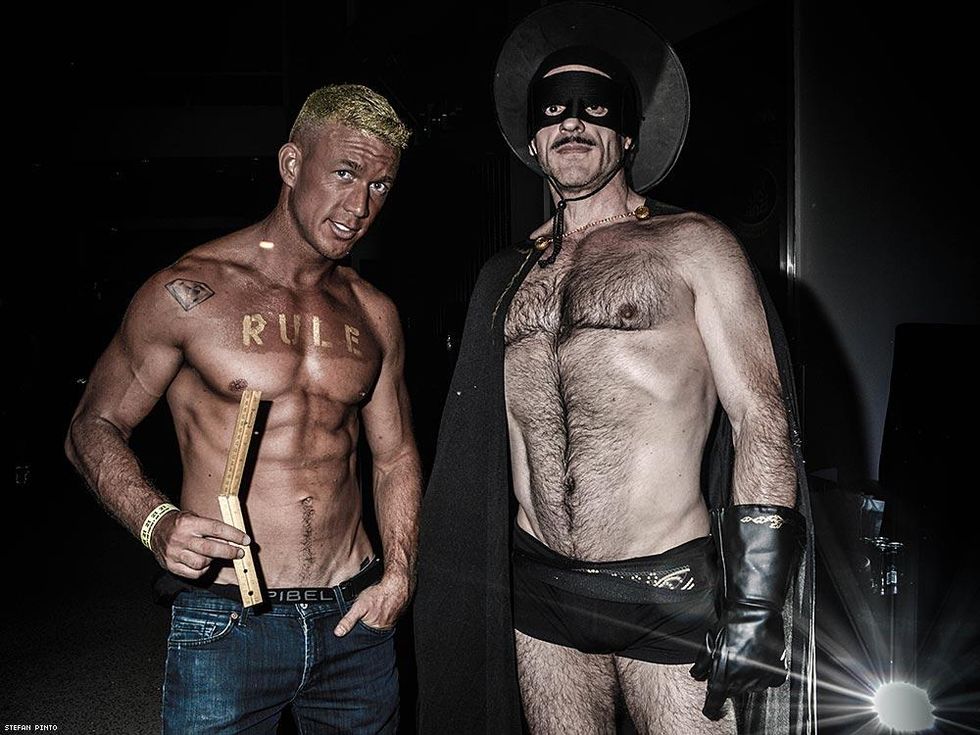 09-halloweenie-stefan-pinto