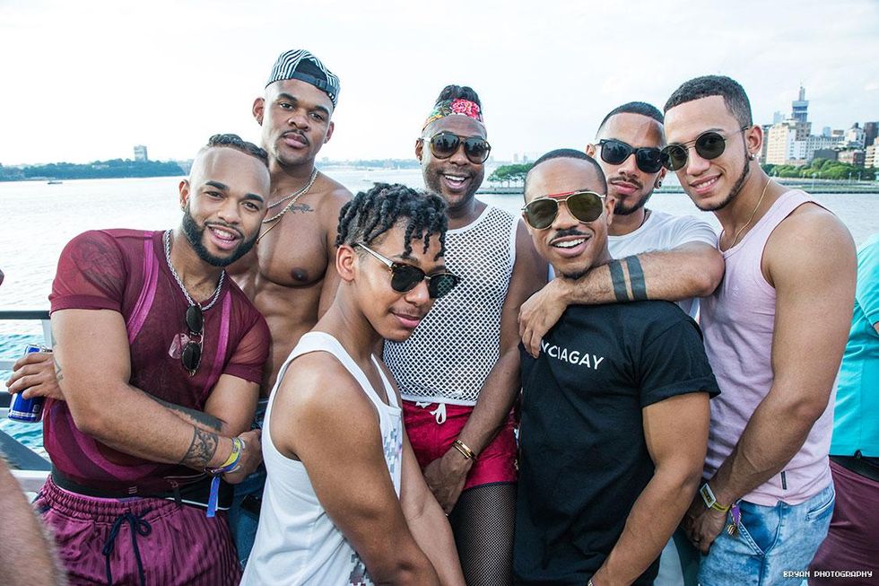 09-pride-luvboat-2018