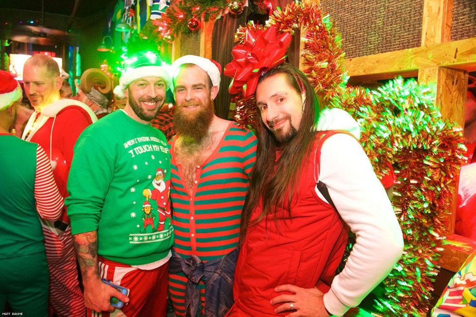 091-santa-bar-crawl-matt-baume-2017