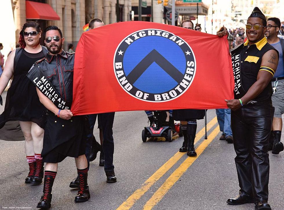 094-motor-city-pink-moon-photog