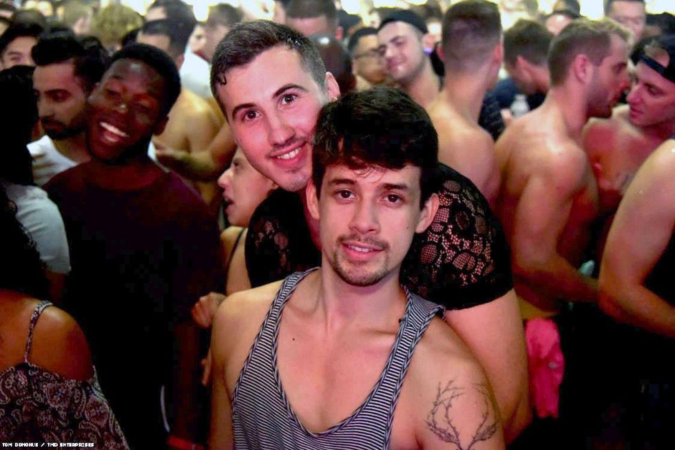 096-dc-pride-glitter-tmd-2018