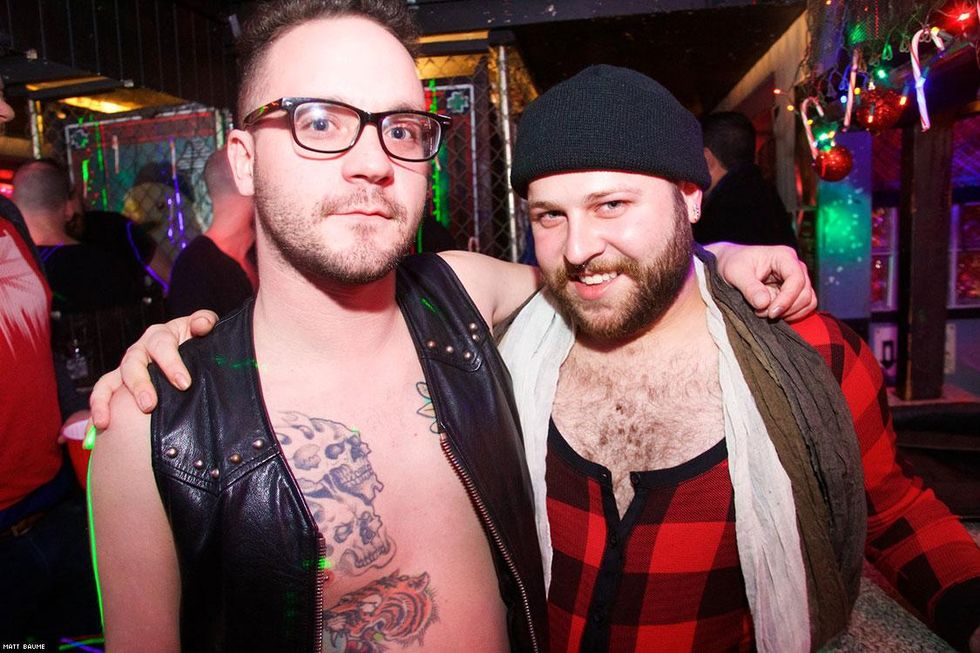 096-santa-bar-crawl-matt-baume-2017