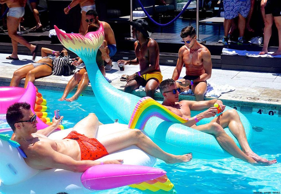 100-flaunt-pride-pool-miguel-angel-reyes-2018