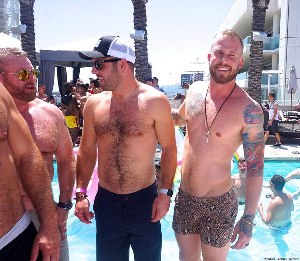 105-flaunt-pride-pool-miguel-angel-reyes-2018