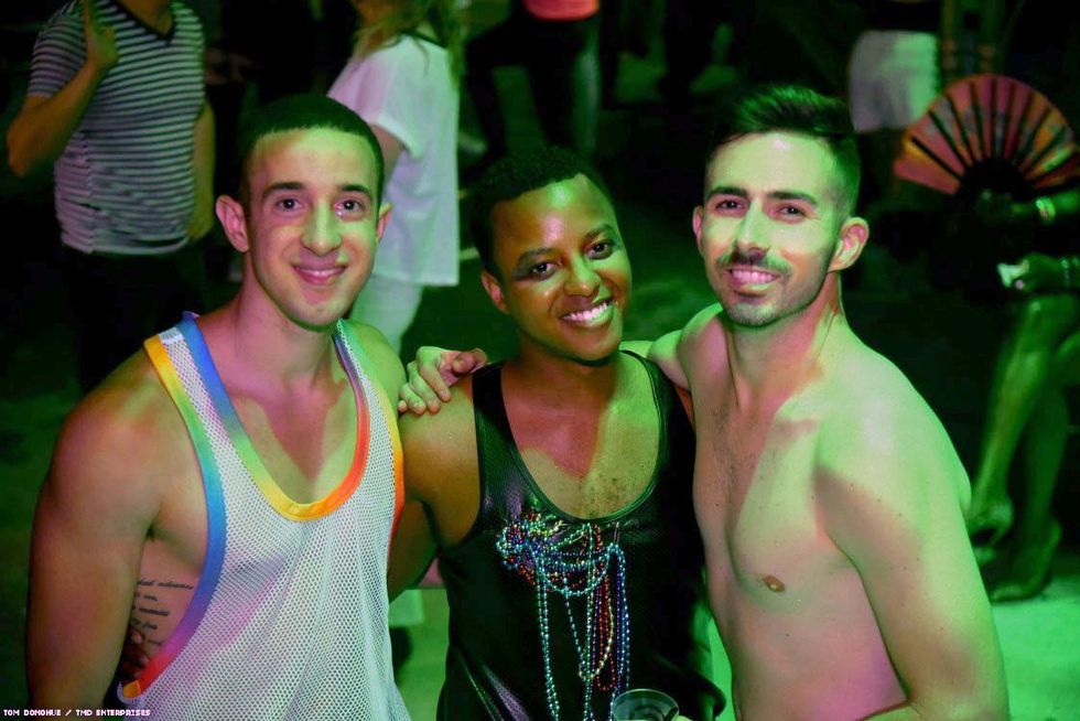 107-dc-pride-glitter-tmd-2018