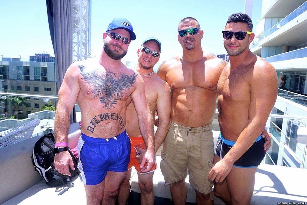 107-flaunt-pride-pool-miguel-angel-reyes-2018