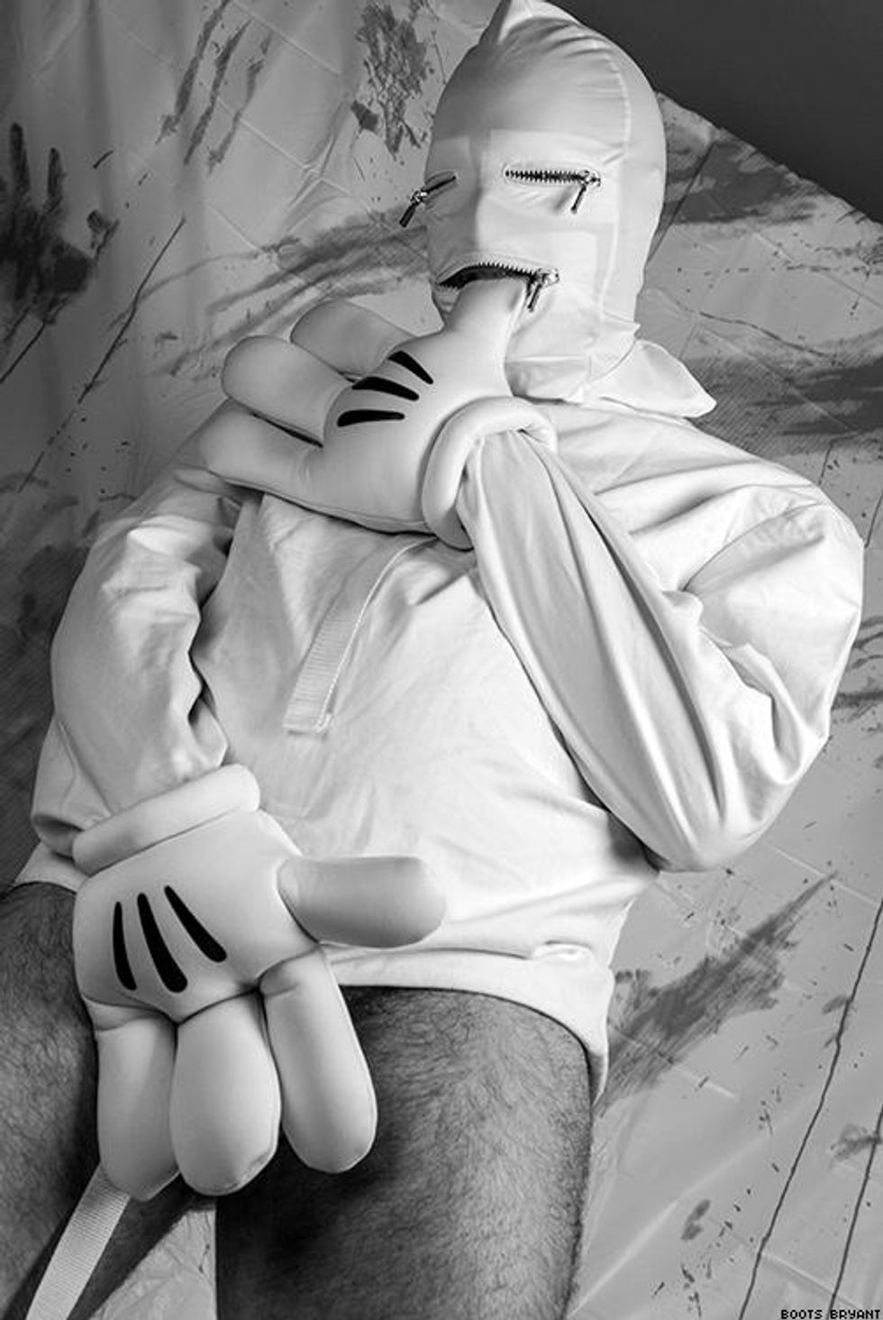 11-masks-boots-bryant-2017