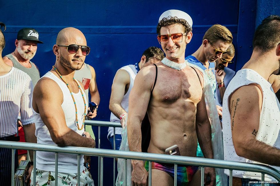 11-pride-luvboat-2018