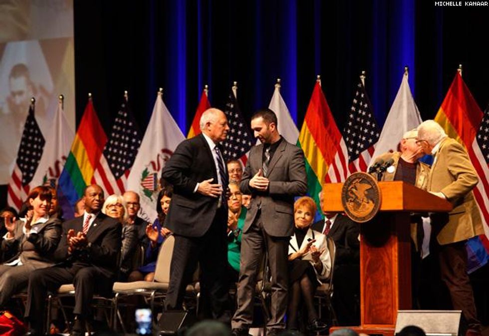 112013_illinoismarriageequality_116_04_0