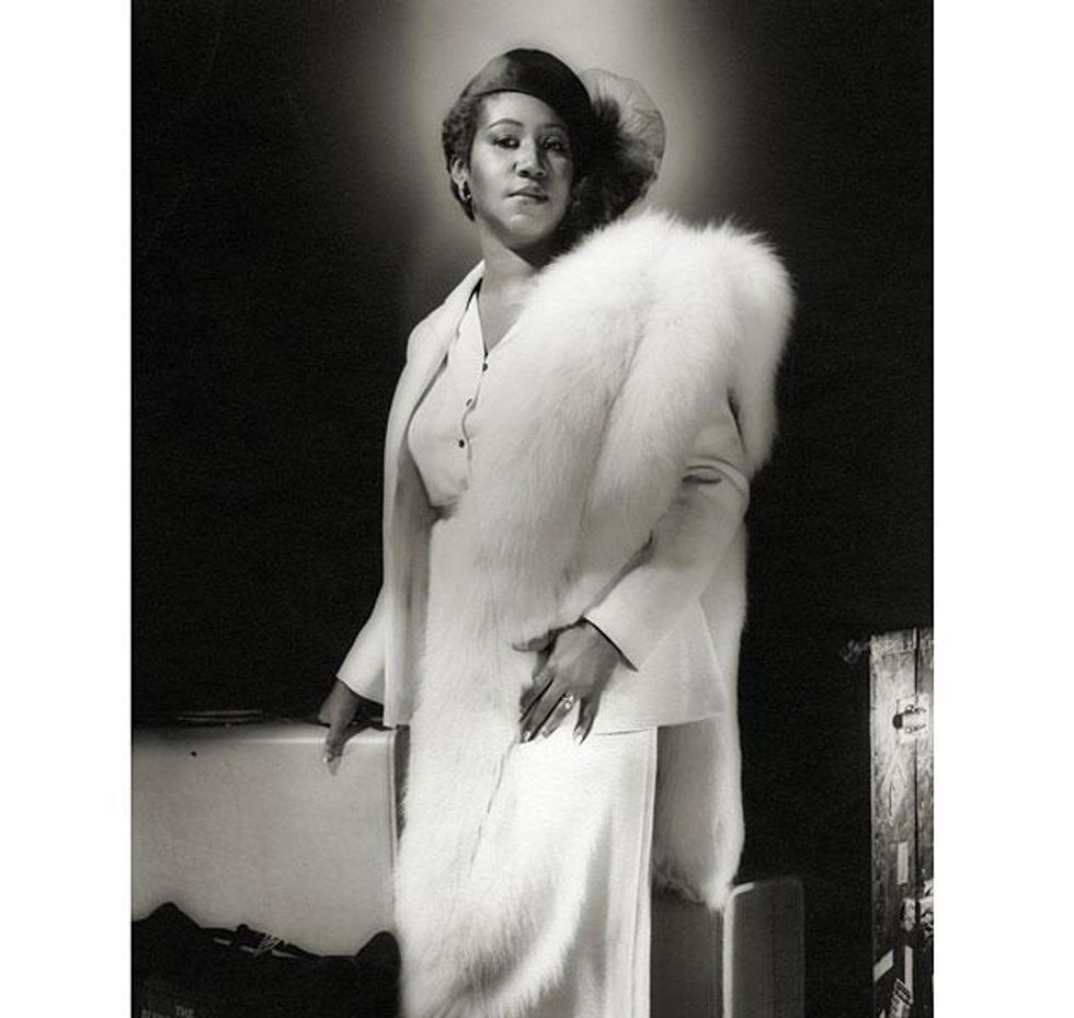 12-aretha-franklin-by-hurrell-1980x633_0