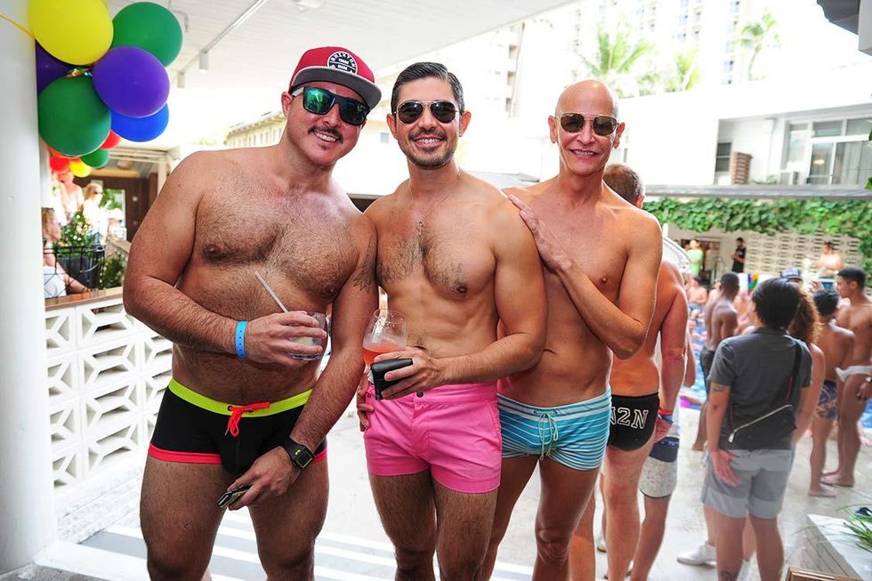 12-hnl_pride-pool_party-kelli_bullock-2017