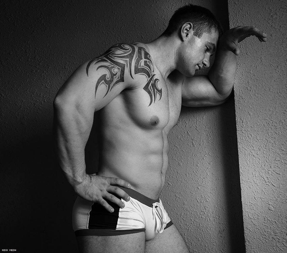 14-nick-mesh-calendars-2017