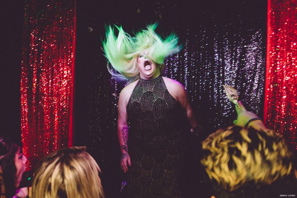 147-past-queen-kong-lucido-various