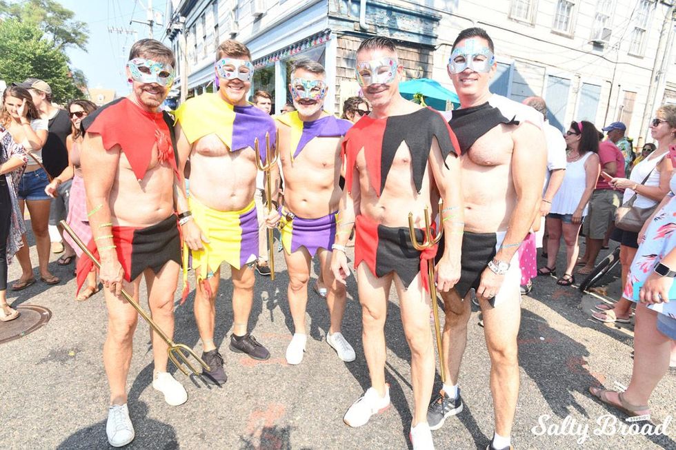 15-carnival_parade_saltybroadstudios-72