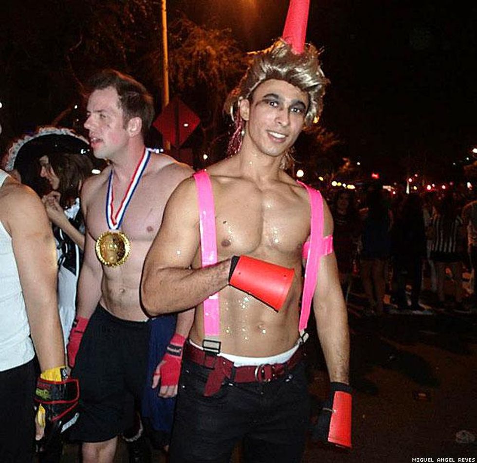 16_halloween-muscle_0