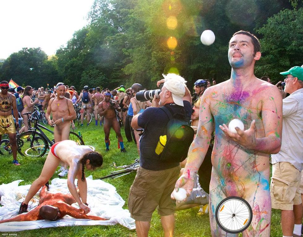 16-philly-naked-bike-ride-matt-baume-2017