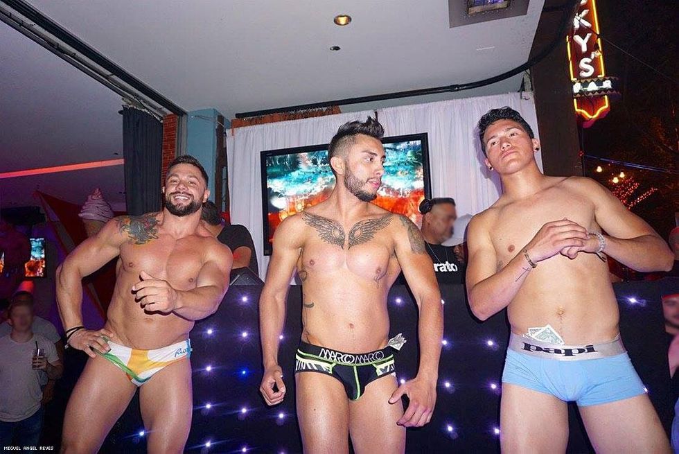 16-sold-out-clothing-miguel-angel-reyes