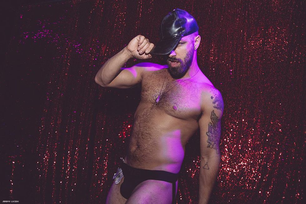 166-past-queen-kong-lucido-various