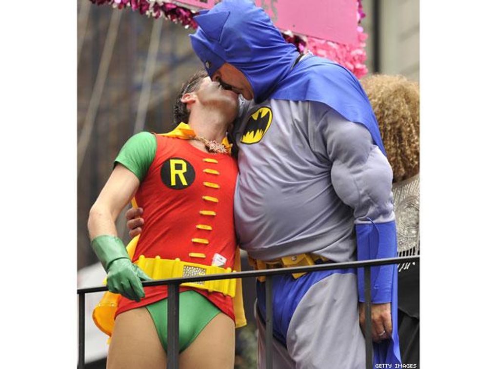 171987876_batmanx633_0