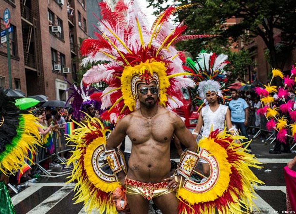 171991677_plumesx633_0