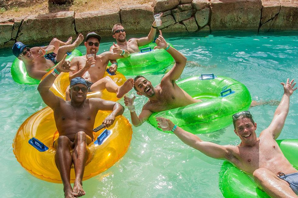 18hnlpridesplash2017-kbullock-91