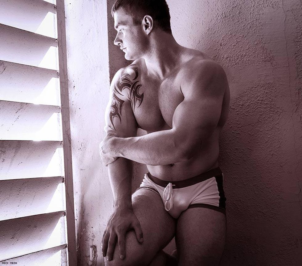 19-nick-mesh-calendars-2017