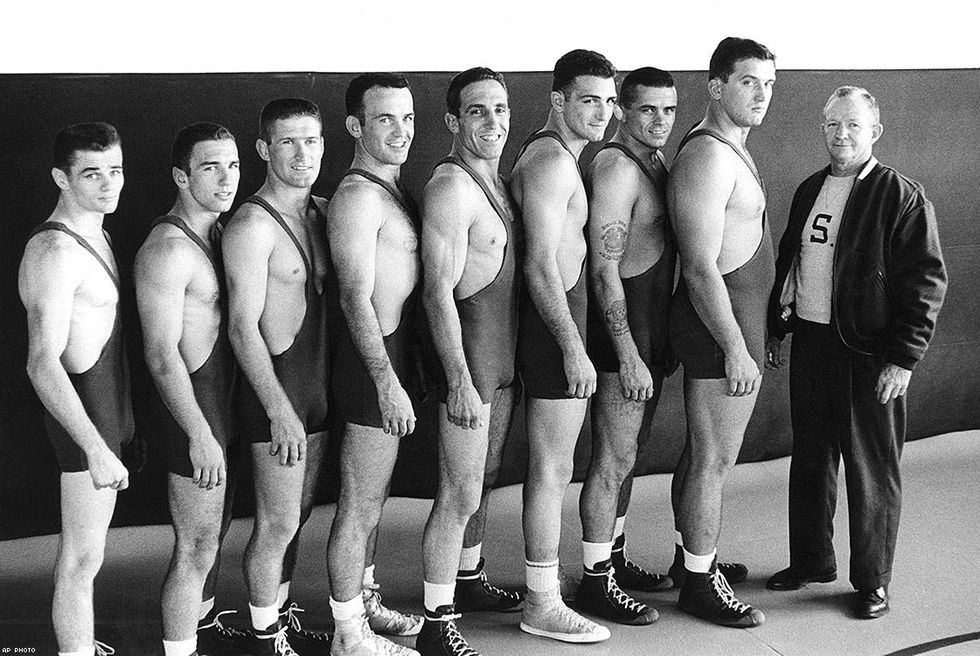 34 Historic Images of Olympic Wrestling