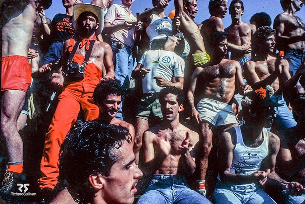 1979lapride-crowdwdfloat-40