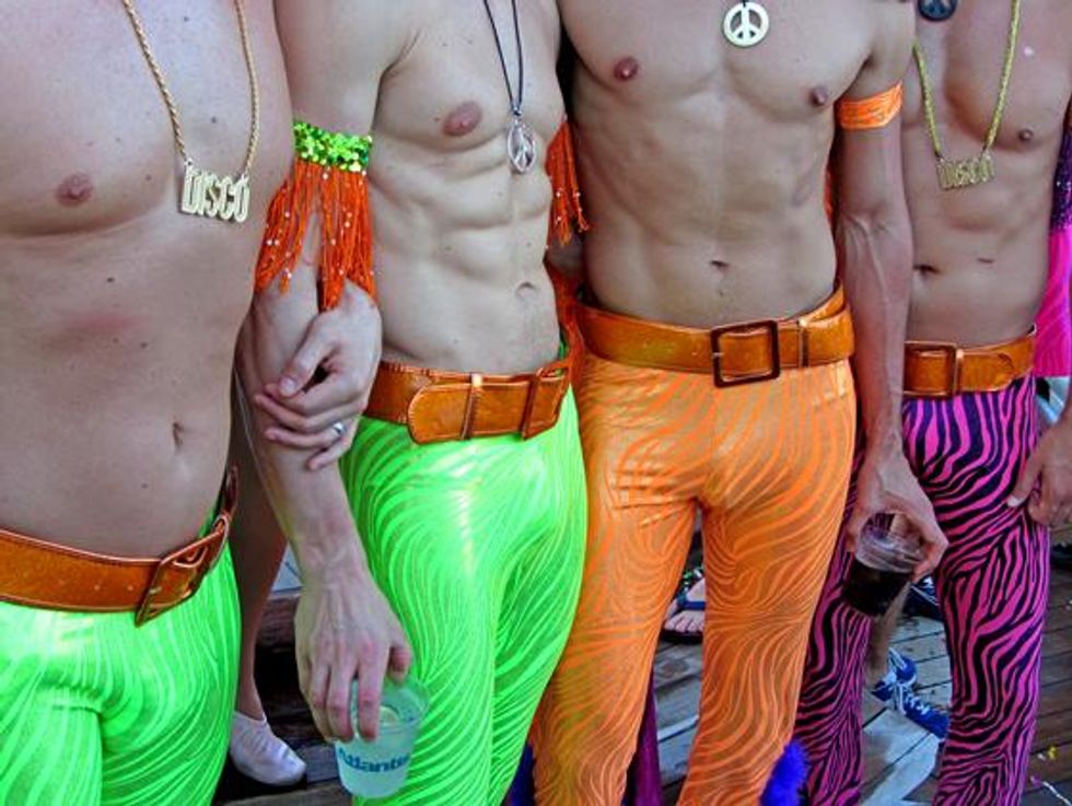 1cruise_lessismorex560_advocate