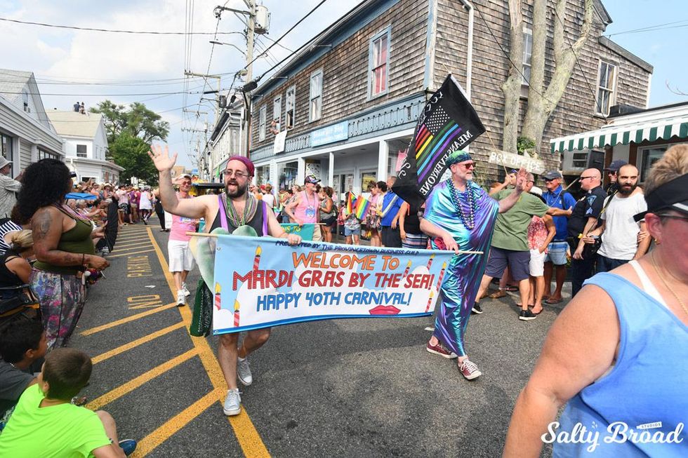 20-carnival_parade_saltybroadstudios-148