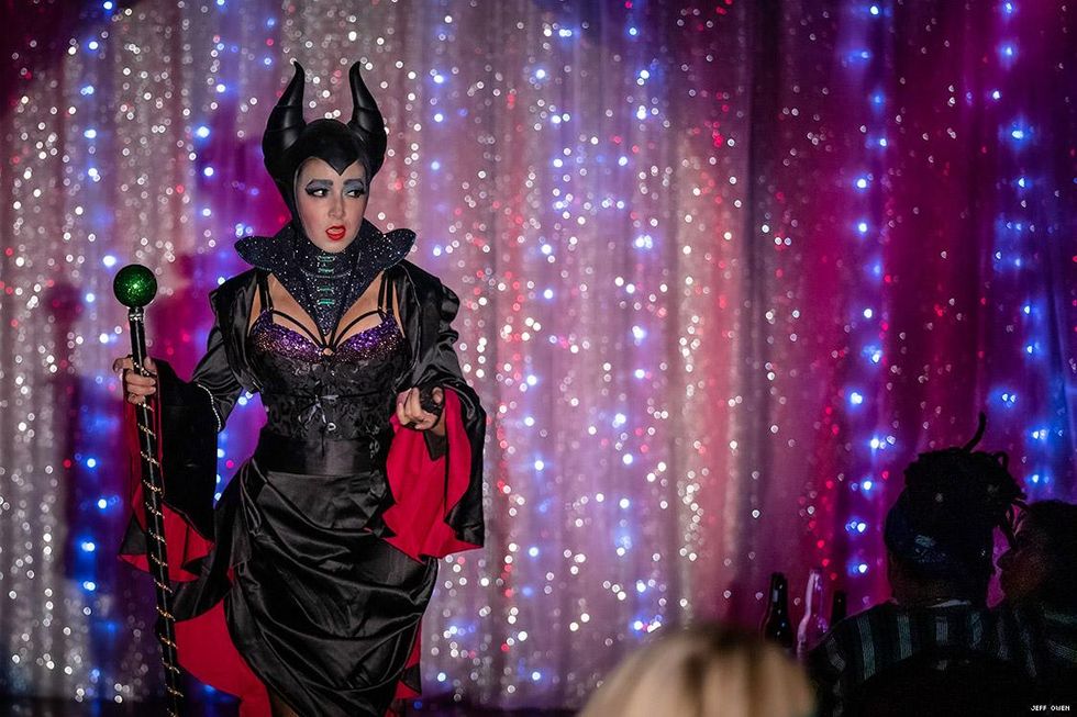 20-les-vixens-jeff-owen-2019