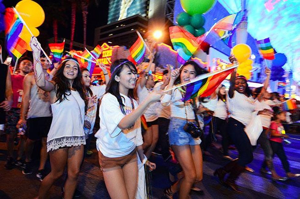 2015-0499-2866_lvprideparade-9-18-15